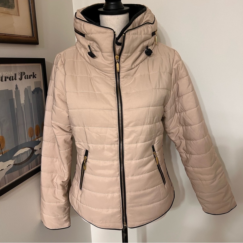 PrettyLittleThing Beige Puffer Coat with Hood | Size Small | NWT